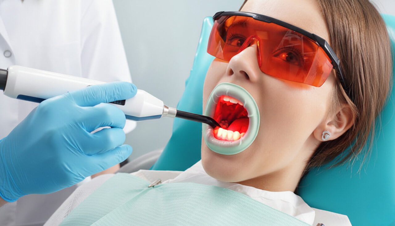 Поиск кариеса с помощью лазера